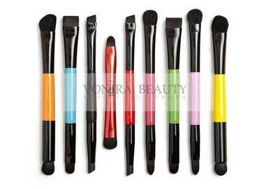 Rainbow Color Mini Dual Ended Makeup Brush Kích thước du lịch cho phấn nền và phấn phủ
