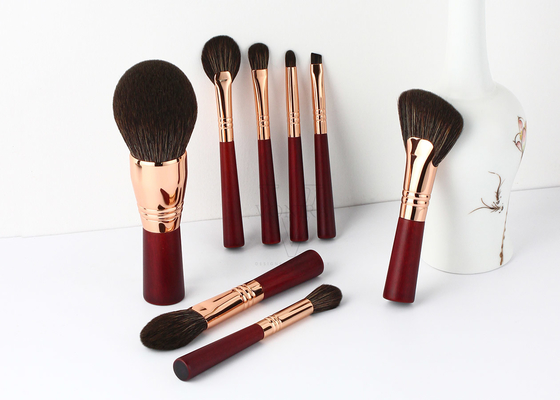 Vonira Beauty Red Màu hồng hồng Essential Travel Brush Set 100% Vegan Cruelty Free 8 Piece Mini Face Eye Makeup Brush Kit